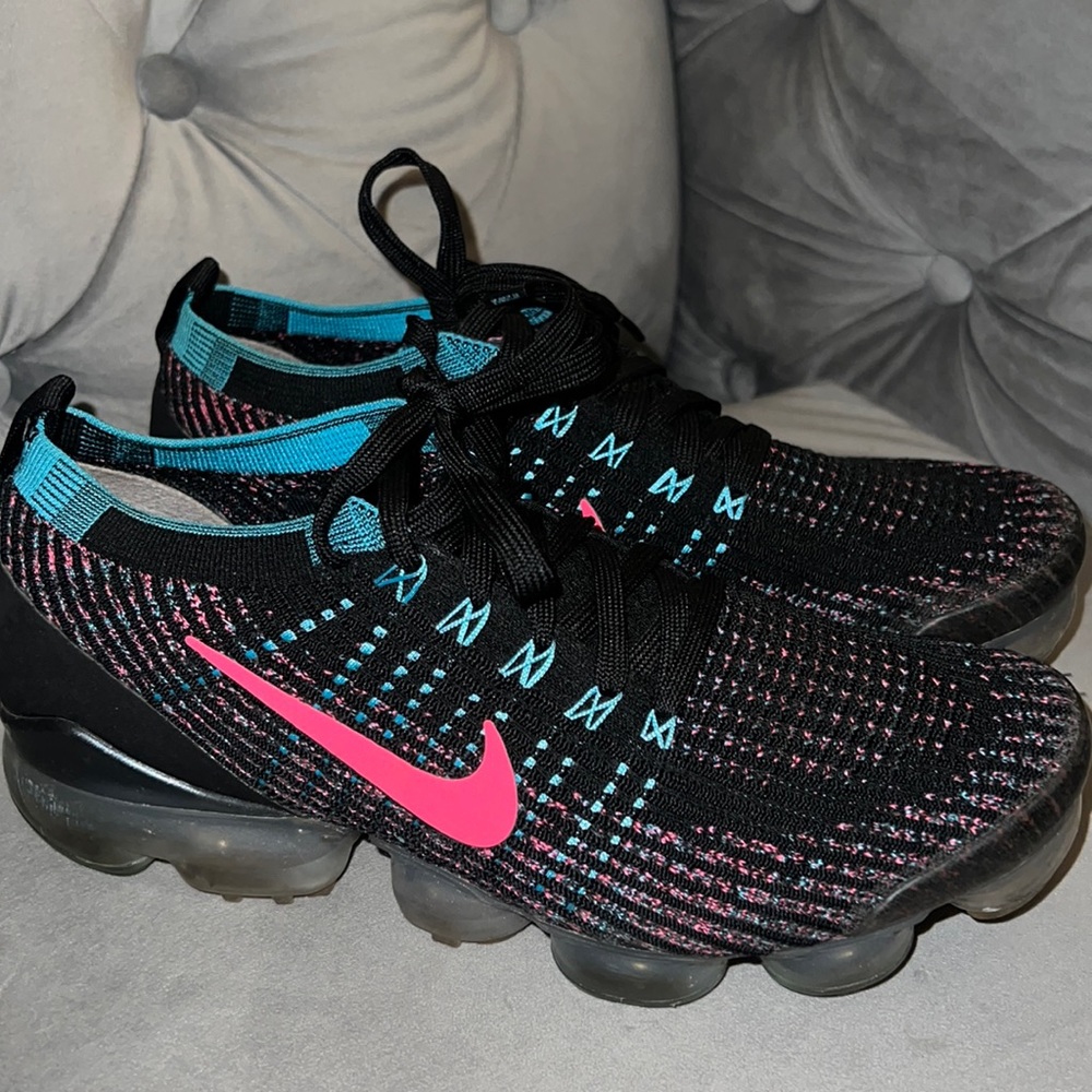 Women’s Nike vapor max